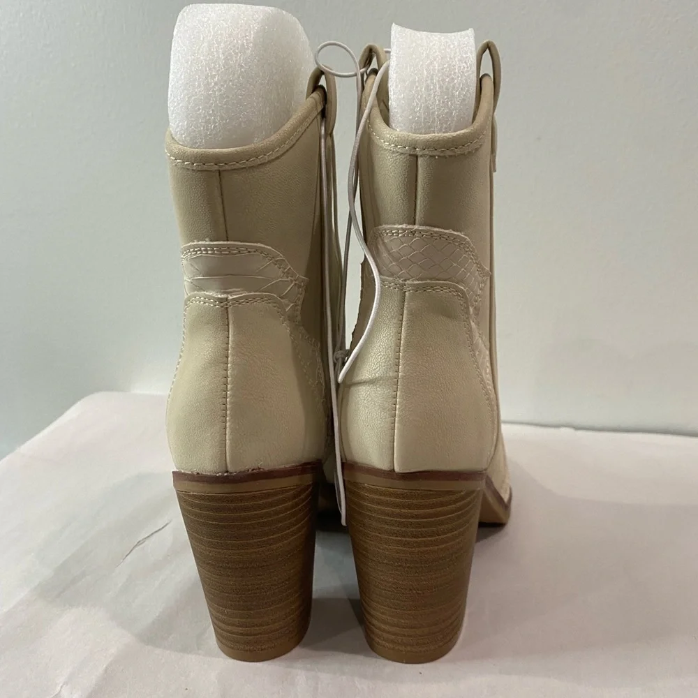 MIA Simmone Cowboy Boots ivory